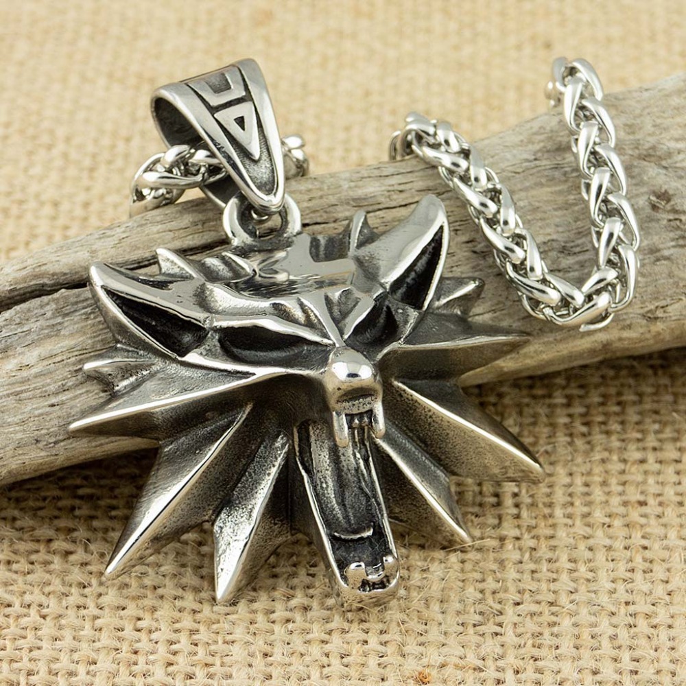 Wildman Hunting & Outdoor Vanderbijlpark - Collier avec pendentif tête de loup